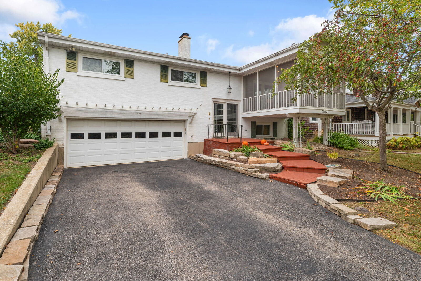 Property Photo: 21056 W Sylvan Drive IL 60060