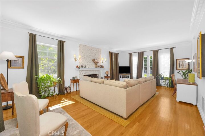 Property Photo:  929 E Marshall  CA 90807 