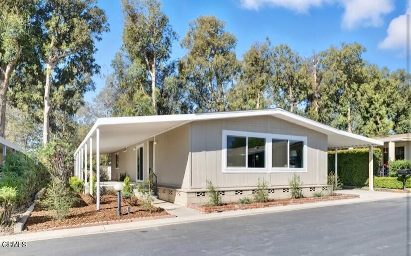 Property Photo:  4700 Aurora Drive 16  CA 93003 