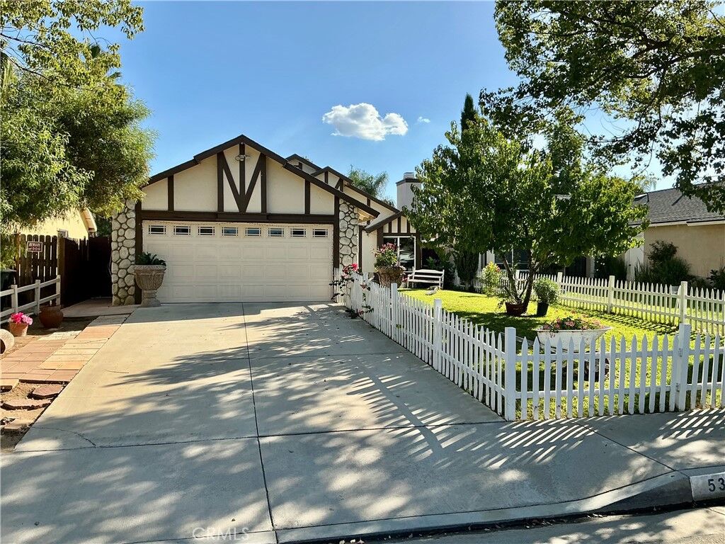 Property Photo: 531 Wildwood CA 92571