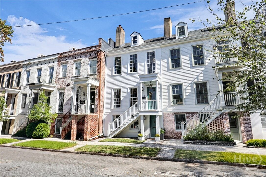 Property Photo:  112 W Taylor Street  GA 31401 