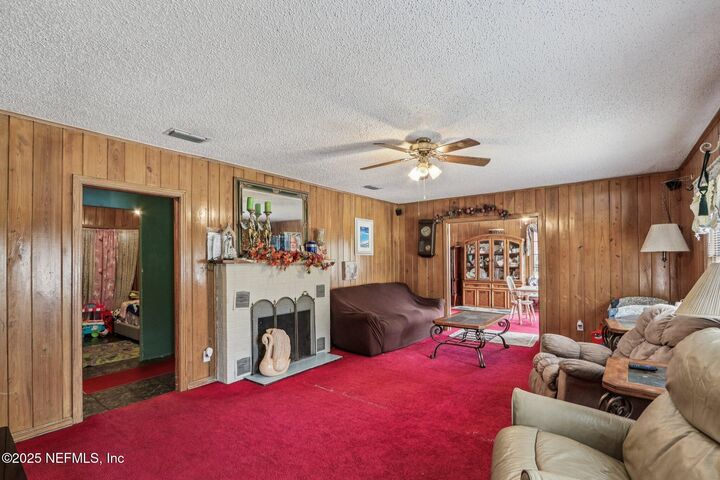 Property Photo: 2677 Alta Circle N FL 32226