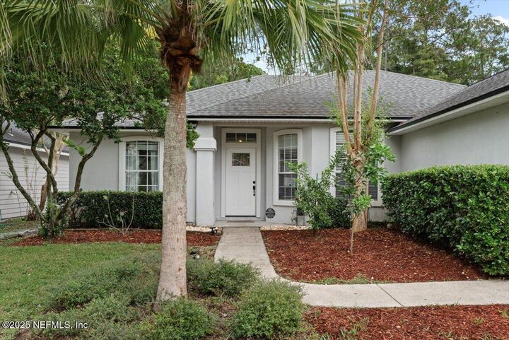 Property Photo: 8901 Canopy Oaks Drive FL 32256