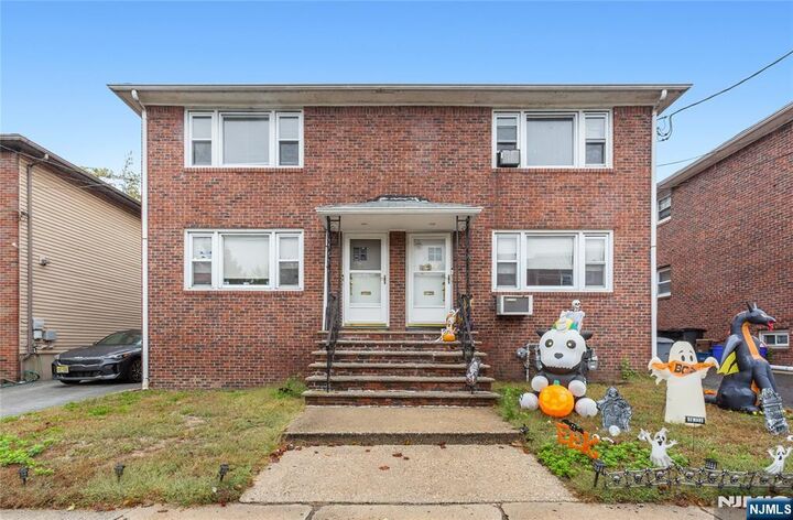 549-551 Laurel Avenue  Lyndhurst NJ 07071 photo