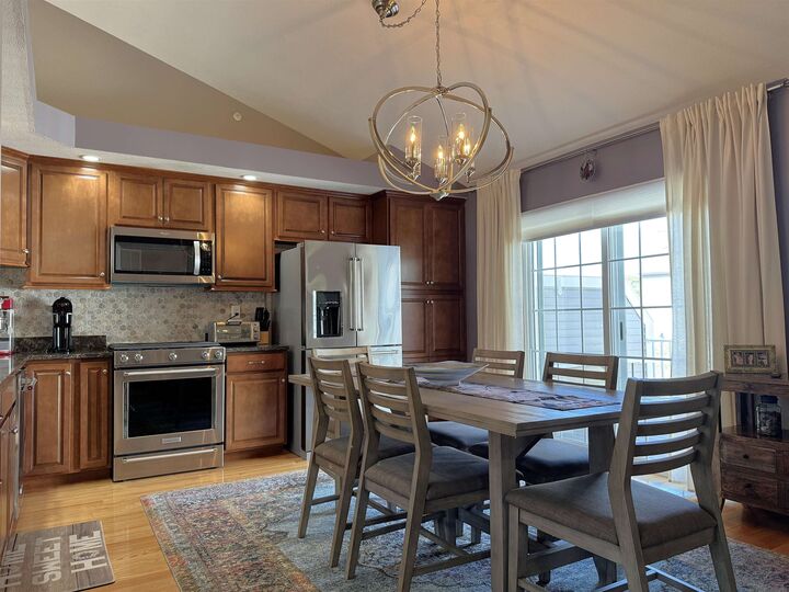 Property Photo:  7 Stevens Court  NH 03811 