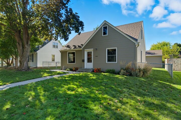 Property Photo: 5936 Queen Avenue S MN 55410