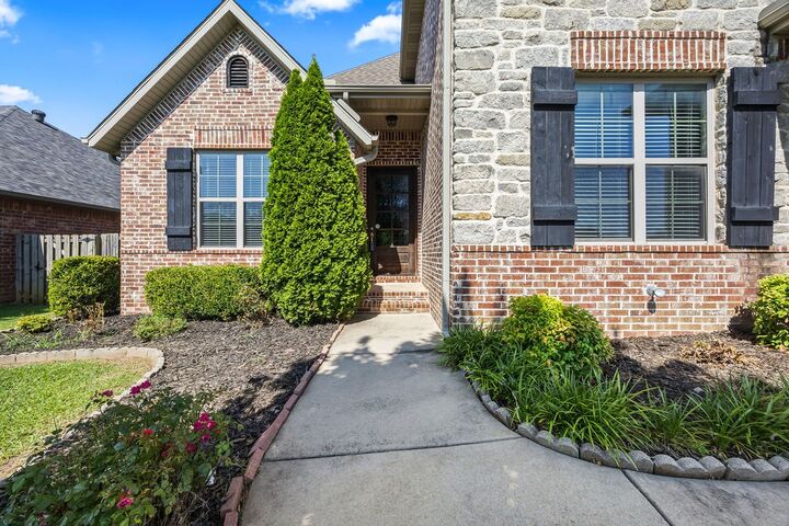 Property Photo: 702 SE Eaton Street AR 72712