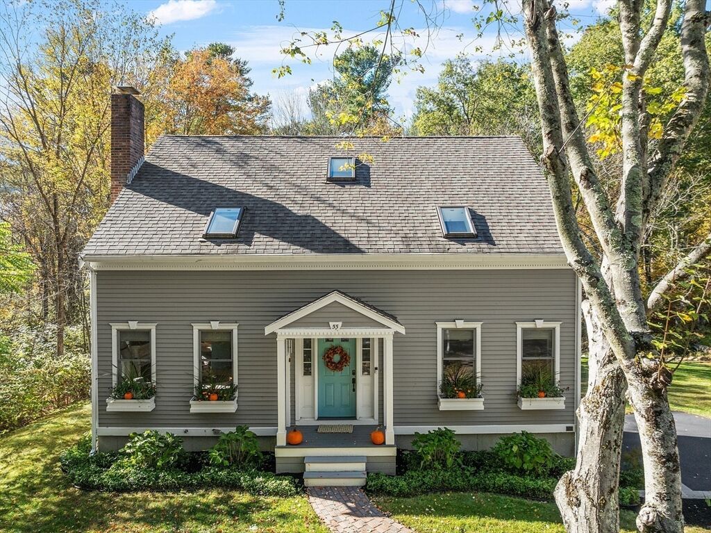 Property Photo: 55 Carroll Rd MA 01536