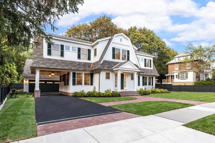 Property Photo: 887 Commonwealth Avenue MA 02459