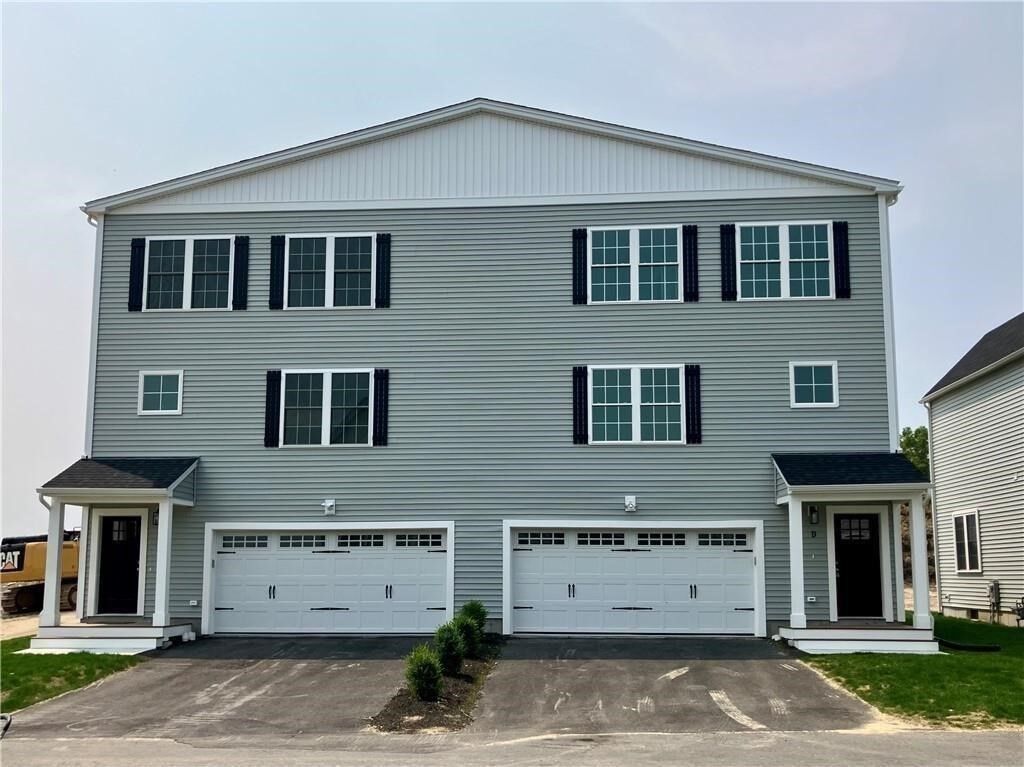 Property Photo: 4 Old County Village Rd B RI 02917