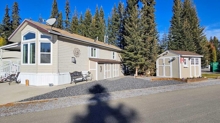 Property Photo: 32351 Range Road 55 28 AB T0M 1X0