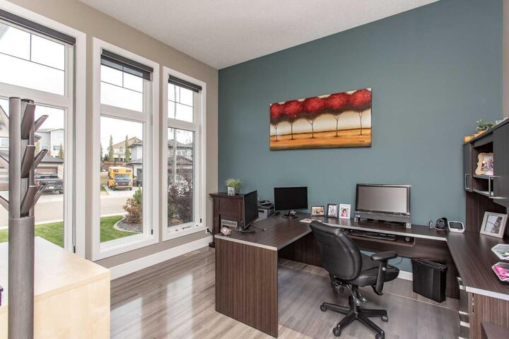 Property Photo: 30 Parkridge Crescent AB T0M 0J0