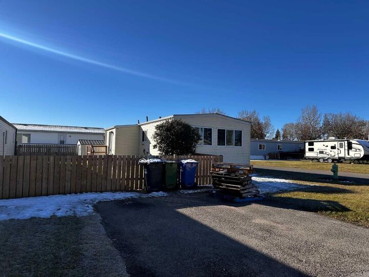 5344 76 Street 274  Red Deer AB T2P 2A6 photo