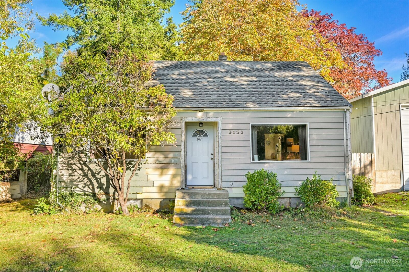Property Photo: 3132 Alderwood Avenue WA 98225