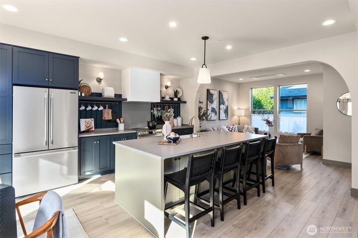 Property Photo:  5033  25th Avenue SW A  WA 98106 