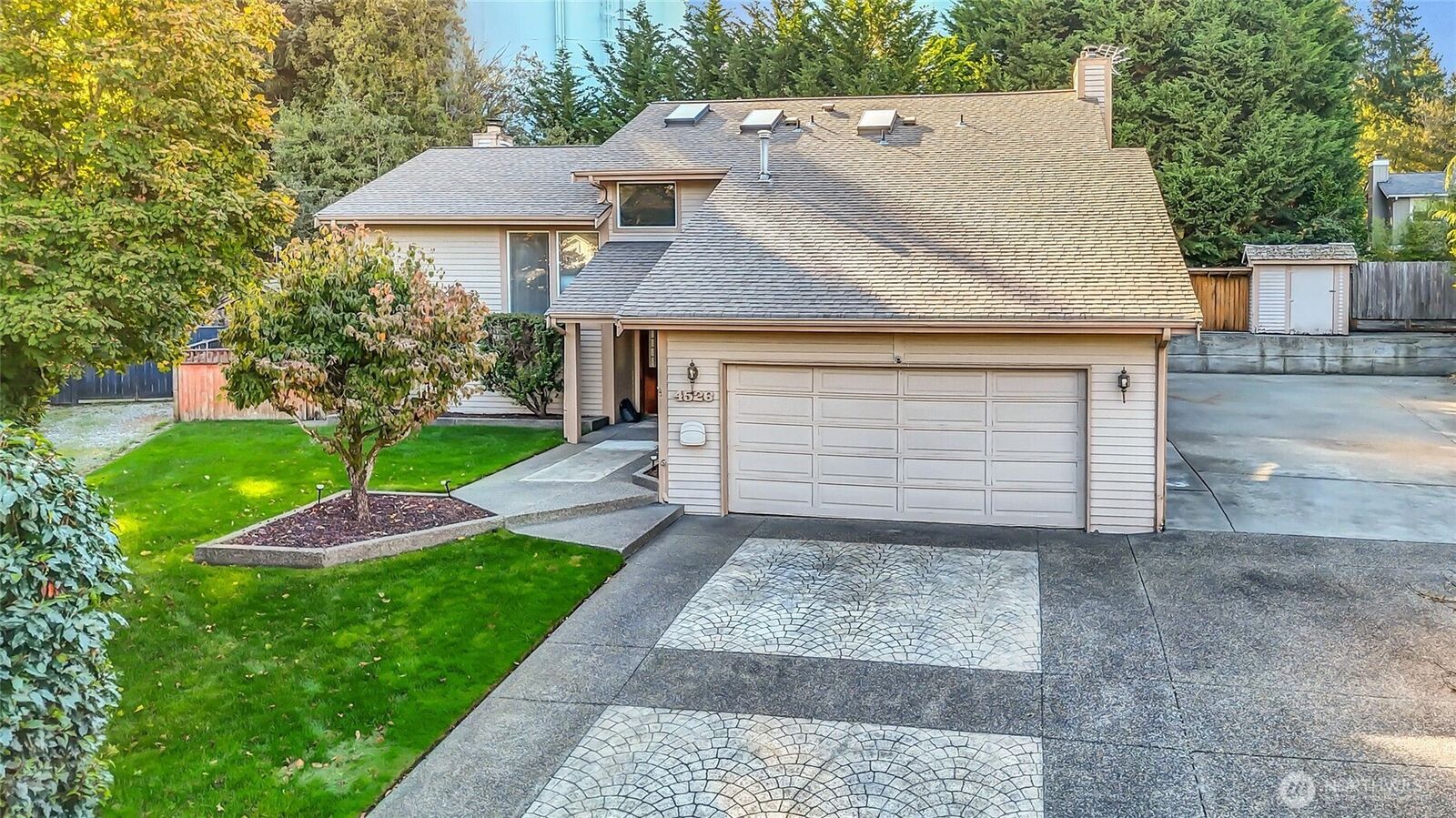 Property Photo: 4526 82nd Avenue Ct W WA 98466