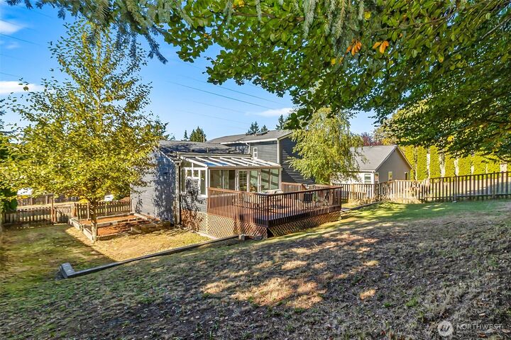 Property Photo:  12507 NE 107th Pl  WA 98033 