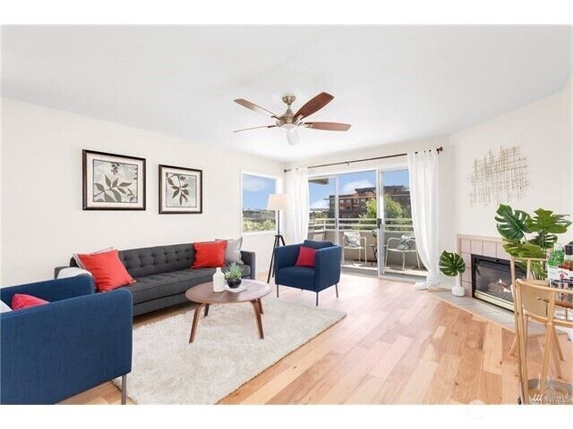 Property Photo: 2222 NW 58th Street 201 WA 98107