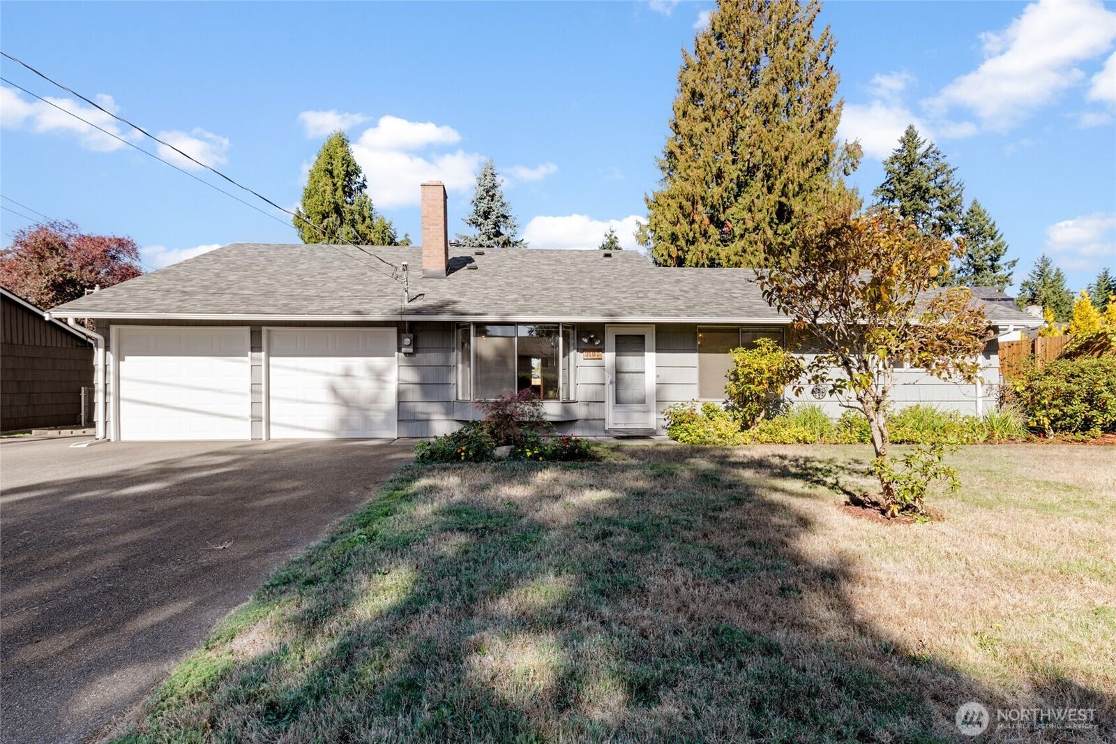 Property Photo:  2107  192nd Place SW  WA 98036 