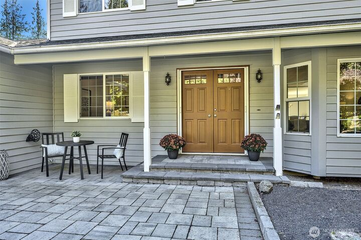 Property Photo: 19904 Maplewood Drive WA 98026