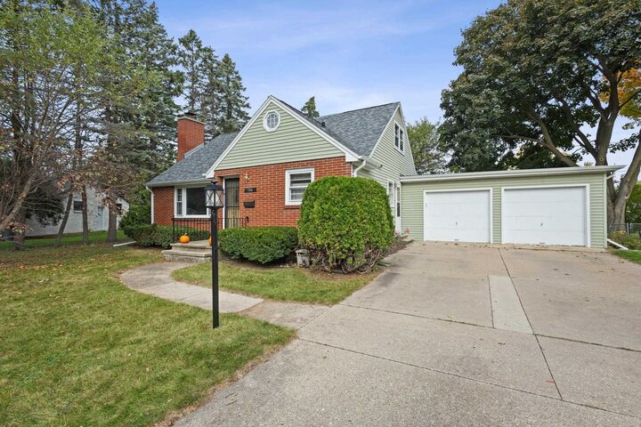 Property Photo:  546 Belmont Avenue  WI 54956 