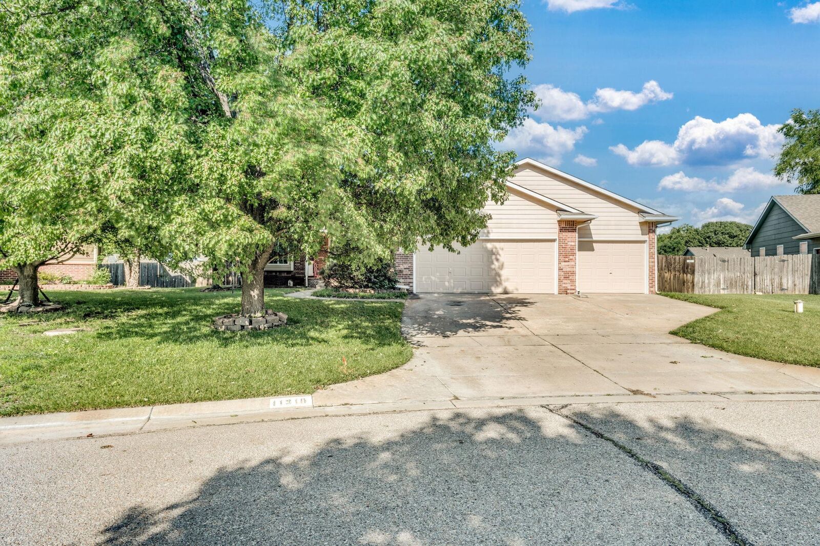 Property Photo: 11310 W Carr Ct KS 67209-4258