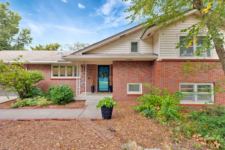 Property Photo: 6612 E Murdock St KS 67206