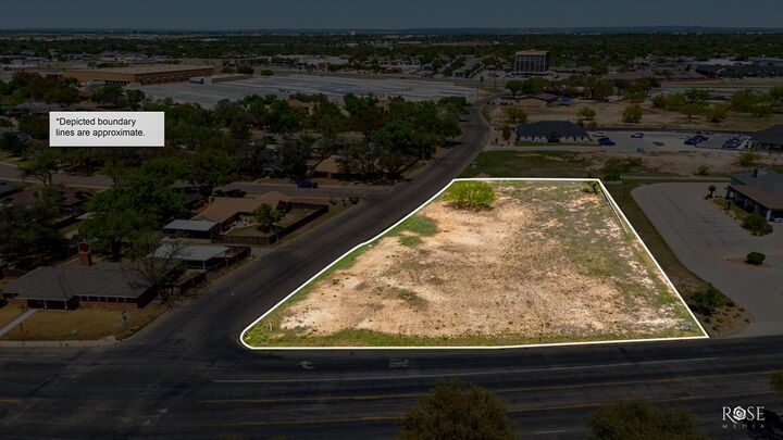 Property Photo: 2624 Southland Blvd TX 76904