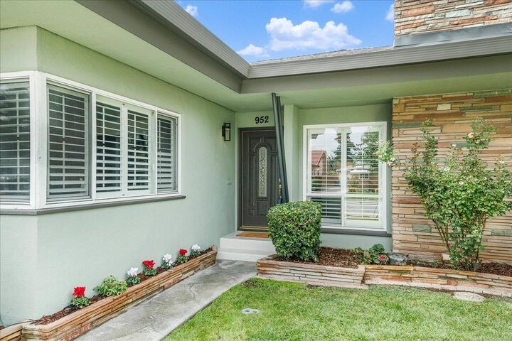Property Photo: 952 Fairfield Avenue CA 95050