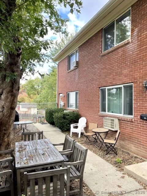 Property Photo: 20 North Taylor Avenue CT 06854