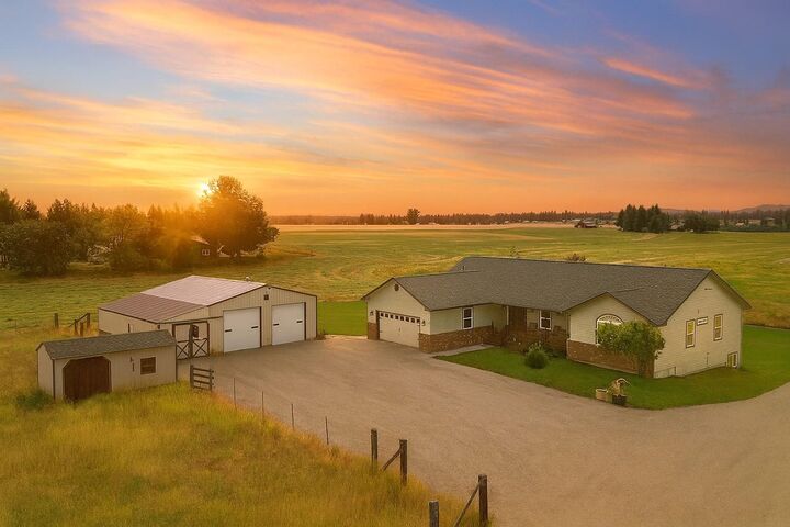 Property Photo: 8715 W Antler Rd WA 99006