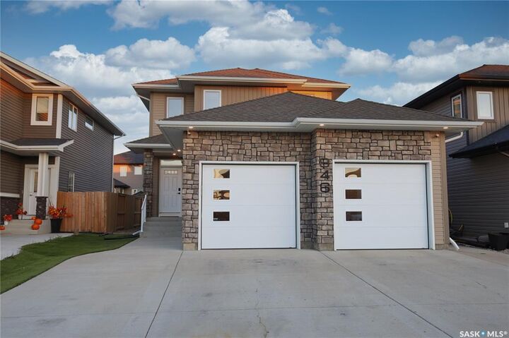 Property Photo: 946 Pringle Cove SK S7T 0V6
