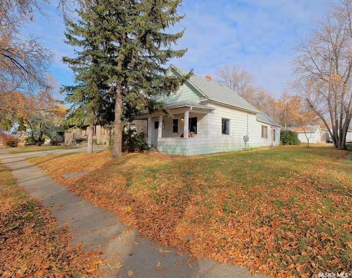 Property Photo: 710 George Street SK S0L 2V0