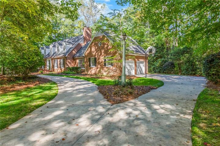 Property Photo: 825 Buttonwood Drive NC 27104