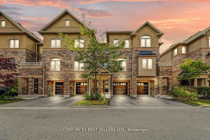 Property Photo: 6625 Falconer Drive 52 ON L5N 0C7