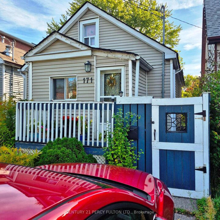 Property Photo:  171 Raleigh Avenue  ON M1K 1A5