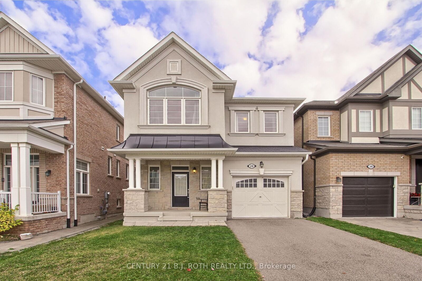 Photo de la propriété: 20 Clifford Dalton Drive ON L4G 0T6