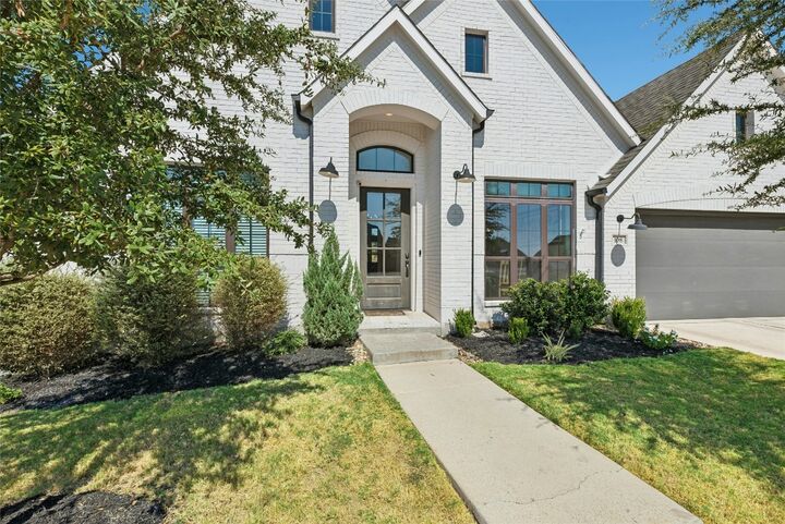 Property Photo: 108 Bole Cove TX 78628