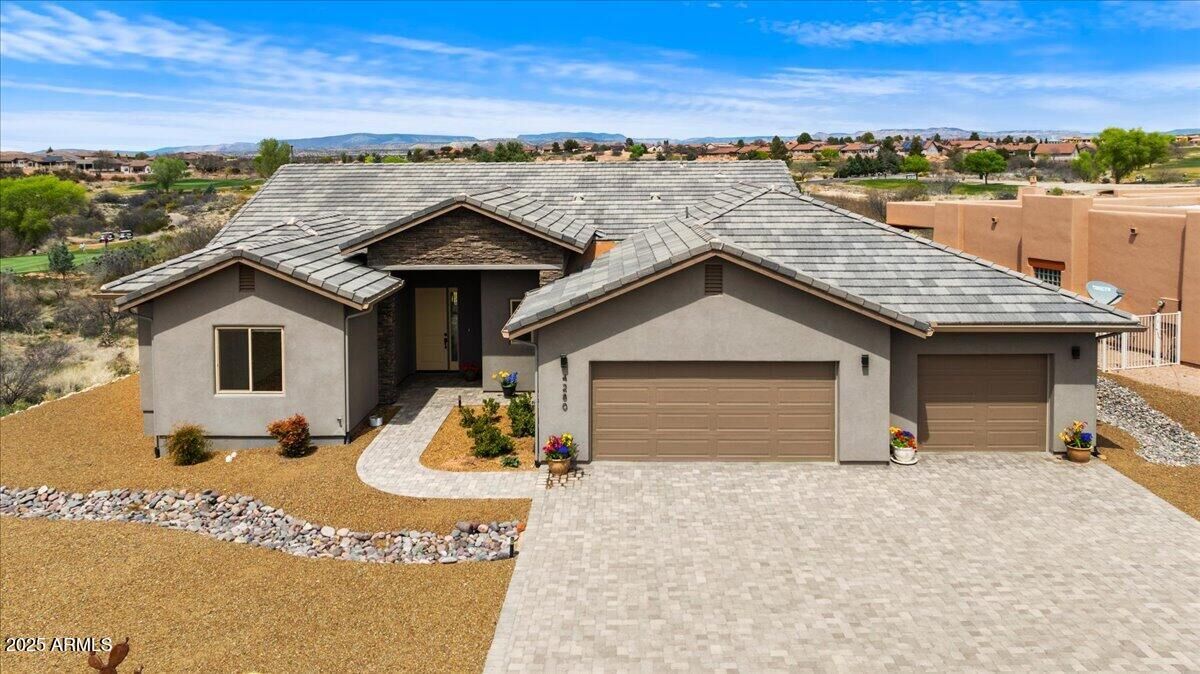 Property Photo: 4280 W Hogan Drive AZ 86325