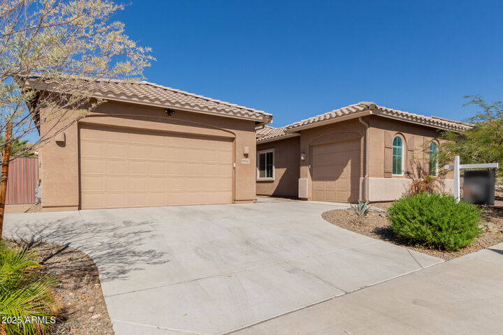 Property Photo: 10502 W Swayback Pass AZ 85383