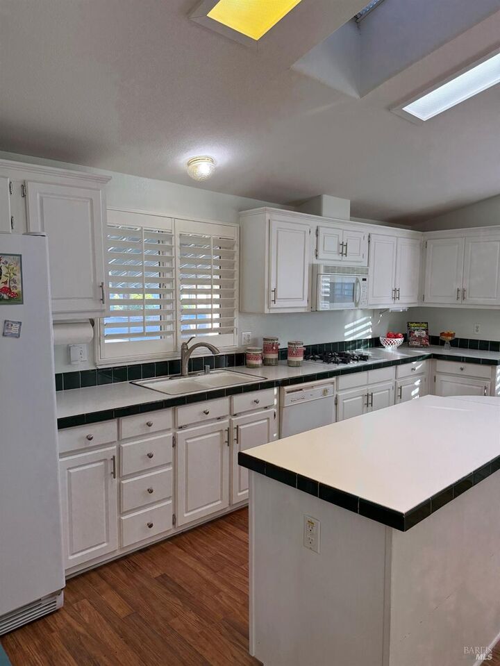 Property Photo: 1037 Lake Drive 1039 CA 95492