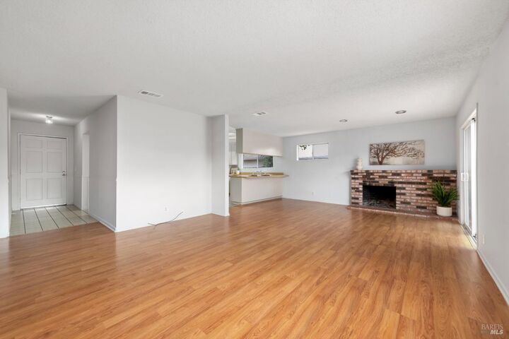 Property Photo:  190 Fairview Drive  CA 95687
