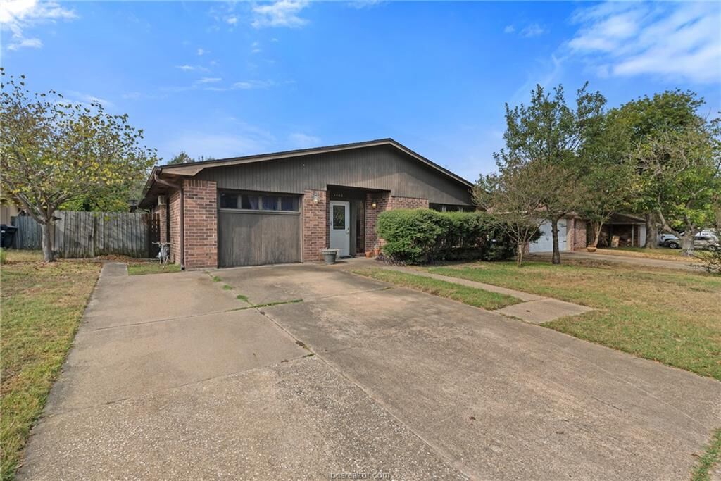 Property Photo: 3402 Coastal Drive TX 77845