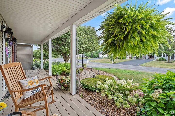 Property Photo:  121 Nicks Way  NY 13209