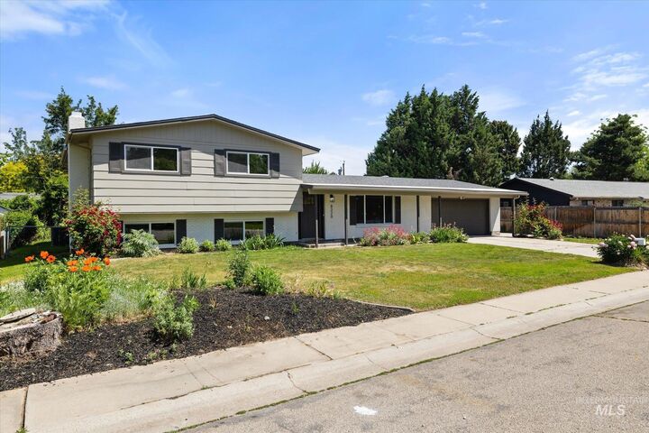 Property Photo: 8320 W Wyndham Lane ID 83704