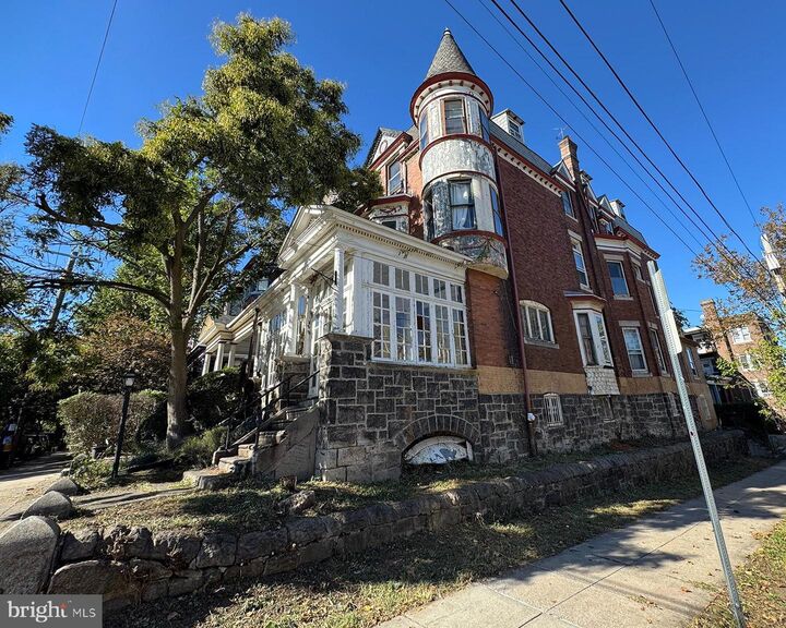 Property Photo:  4401 Pine Street  PA 19104