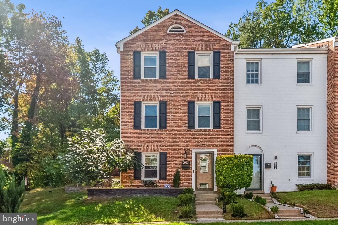 Property Photo: 2923 Wythe Court VA 22191