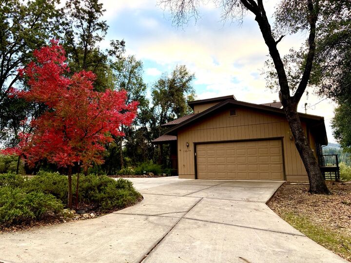 Property Photo:  12679 Cresthaven  CA 95321
