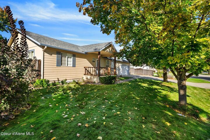 Property Photo: 8419 N Cloverleaf Drive ID 83835