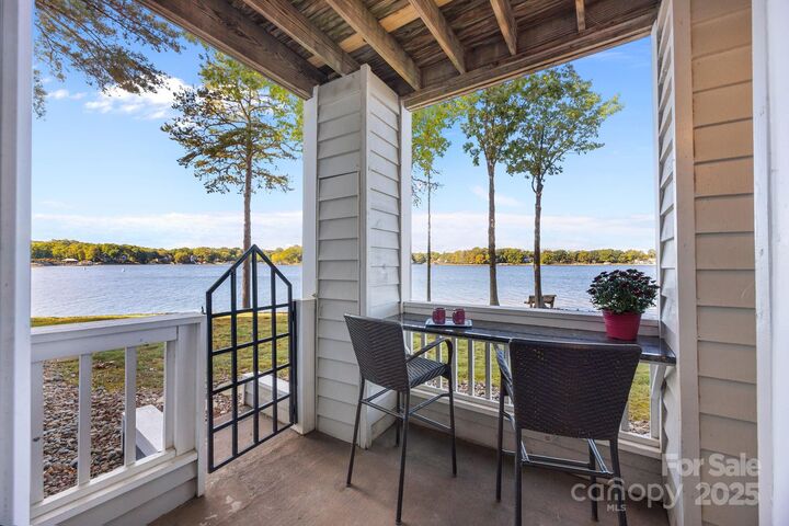 Property Photo:  907 Southwest Drive  NC 28036